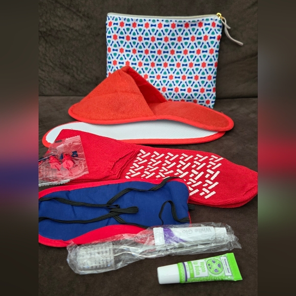 Colorful Travel Accessory Set - Picture 5 of 8